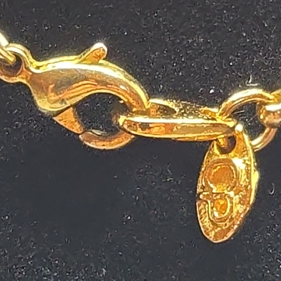 CP Branded Gold Tone Necklace With Large Blue Tone Stone Pendant 16" - Picture 9 of 11